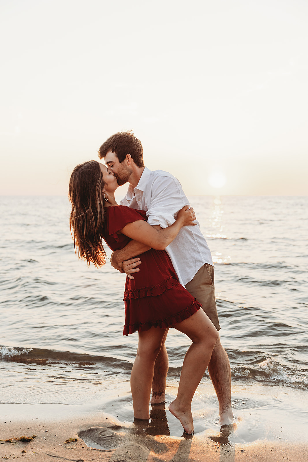 Oval Beach Engagement Session | Allie + Ryan