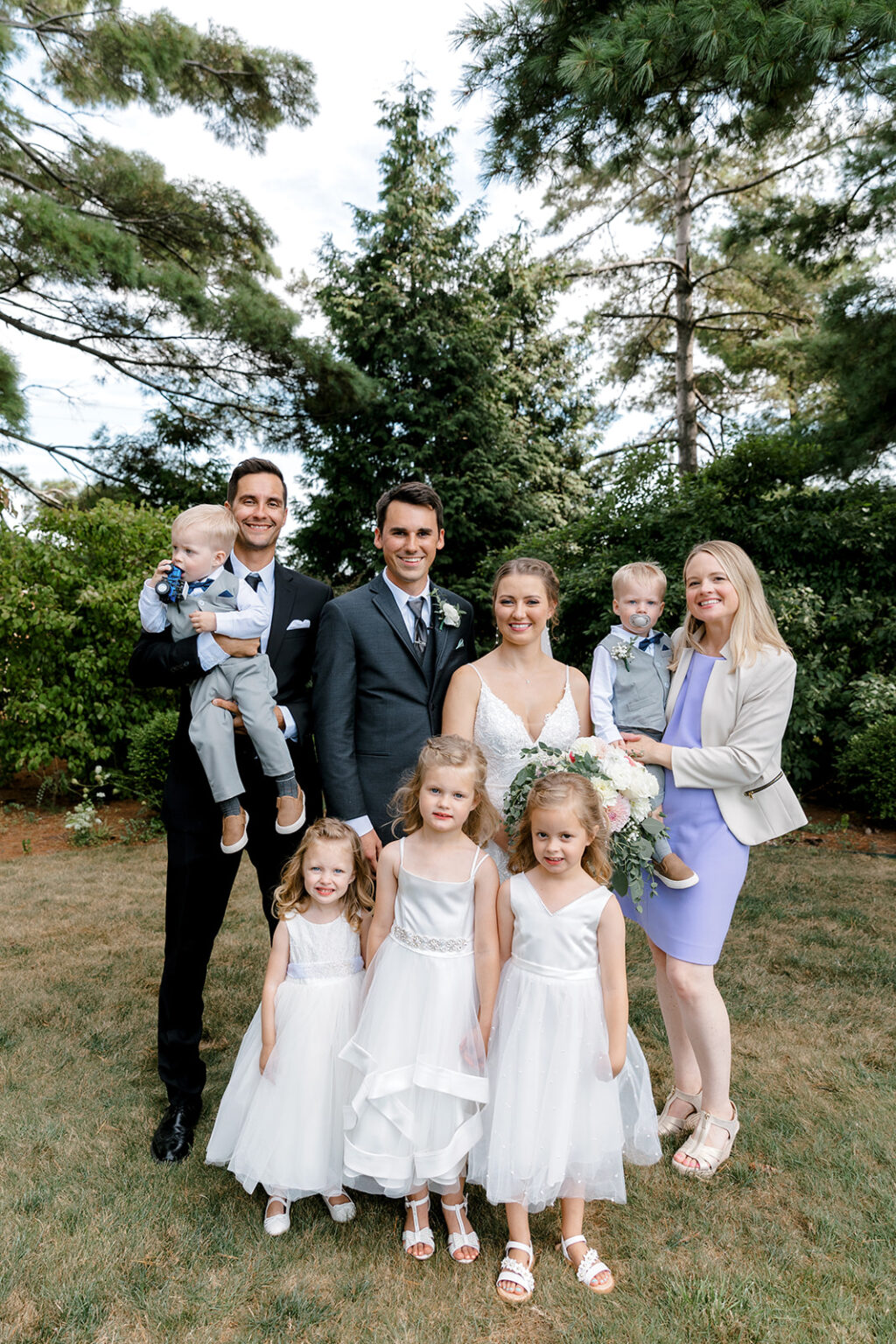 tips-for-your-wedding-family-photos-a-shot-list-lindsay-elaine